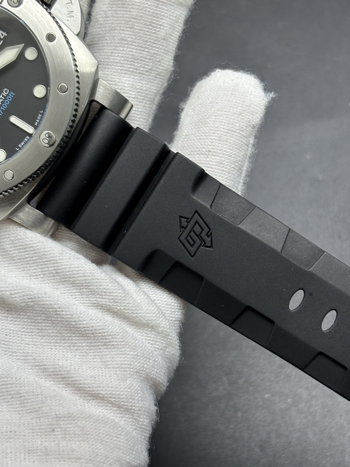 Panerai Submersible Black 44